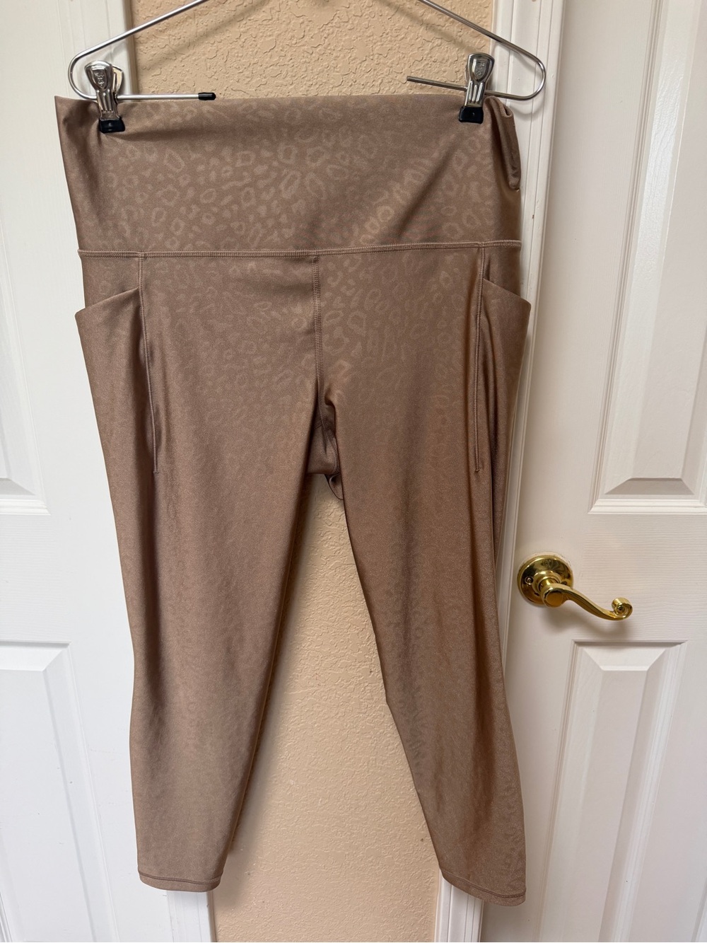 Athleta petite  salutation stash high rise 7/8
